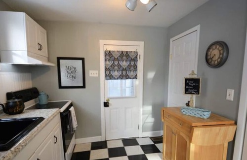 Milford House | Across the street from the Delaware River! Walk to Main Street of Milford NJ!