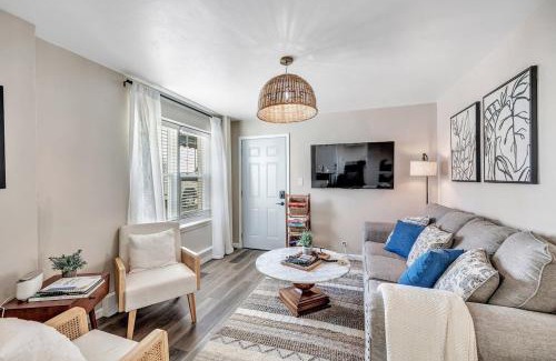 Algoma Apartment | Across The Street From Von Stiehl-newly Renovated!