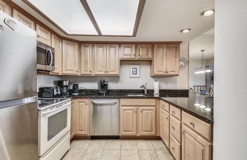 Bethany Beach House | Activities included up to $300 FREE PER WEEK! OCEAN FRONT - FREE DAILY ACTIVITIES! Beautiful Four bedroom town home with 2.5 baths situated behind the dunes approximately 300 feet from the beach.