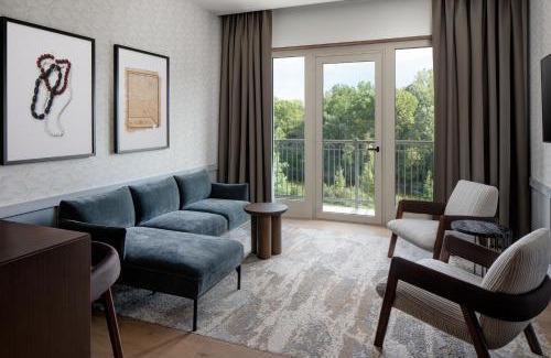 Forest Hills Hotel | Ada Hotel