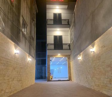 Quan Kien An Hotel | Adal Motel