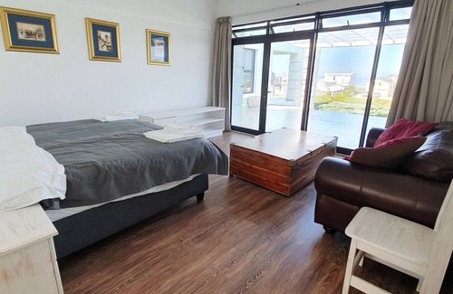 Yzerfontein House | Adam's Holiday House