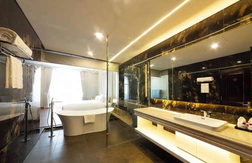 Yen My Hotel | Adamo Hotel Hung Yen