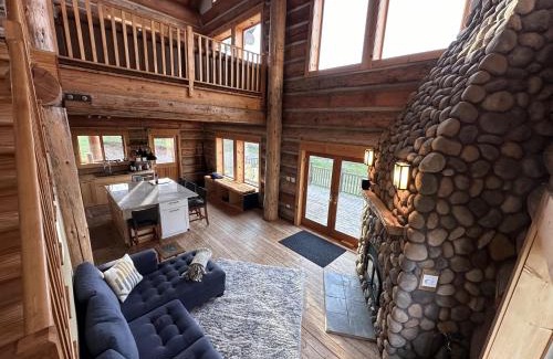 The Dalles House | Adams Rest cabin