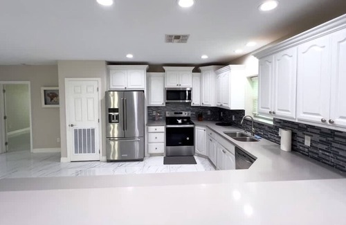 Port Isabel House | Adams St Channel House 3 Bedroom Home
