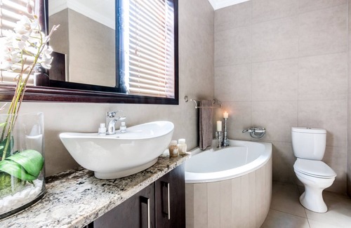 Potchefstroom House | Adato Guesthouse