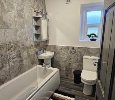 Dunfermline House | Addex Apartment