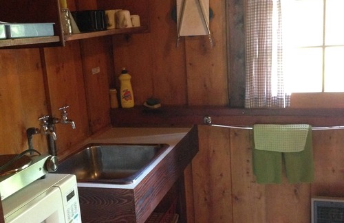East Kootenay Cabin | Addison's Bungalows