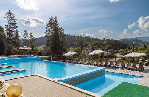 Plavya Ski Chalet | Adel Resort