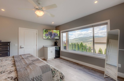 Central Okanagan Bed & Breakfast | Adela's Bed and Breakfast