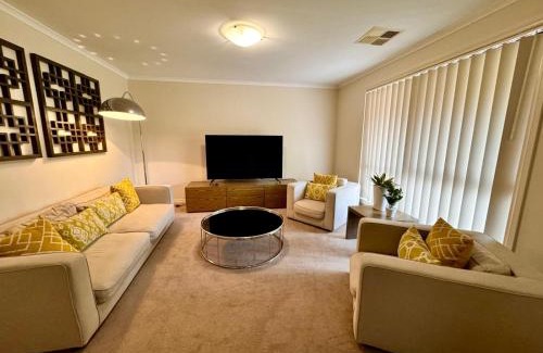 Nairne House | Adelaide Hills 4 bed home near Hahndorf Mt Barker