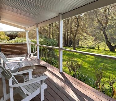 Talunga House | Adelaide Hills Farm Stay
