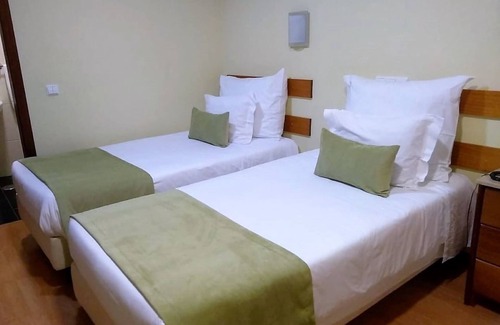 Geres Hotel | Adelaide Hotel