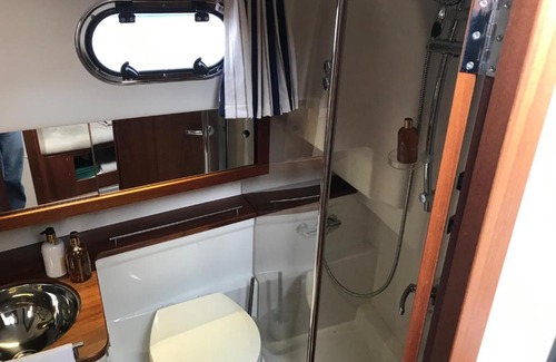 New Forest District Boat Rental | Adelphi B A Delightful 6 Berth Boat