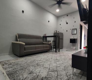 Kuala Nerang House | Aden's Stopover House