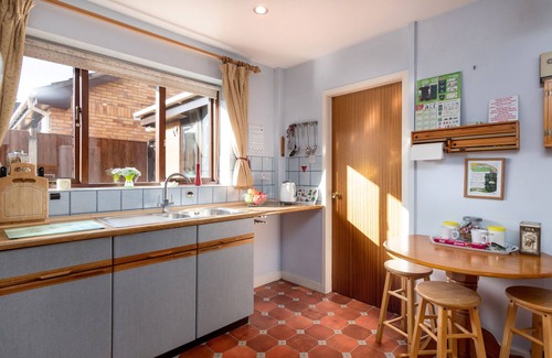 St George Cottage | Aderyn Du - Three Bedroom Cottage, Sleeps 5