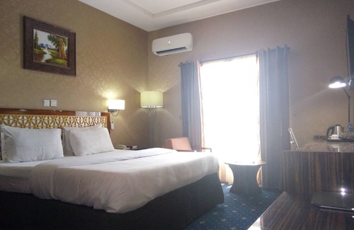 Enugu Hotel | Adig Suites