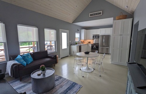 Sauble Beach Cottage | Adikameg Cottage - Sauble Beach