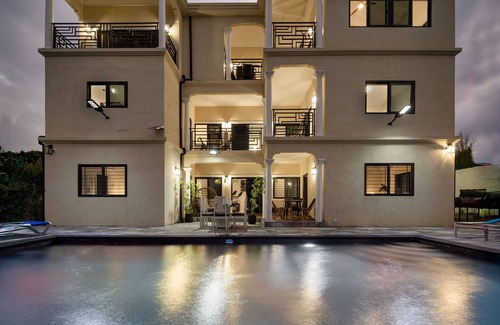 Salt Gut Villa | Adina View: Oceanview 8BR with Pool, WiFi, Gym, Jacuzzi, Chef, AC & Backyard BBQ