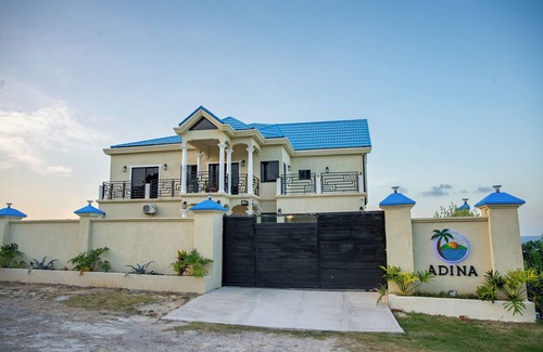 Salt Gut Villa | Adina View: Oceanview 8BR with Pool, WiFi, Gym, Jacuzzi, Chef, AC & Backyard BBQ