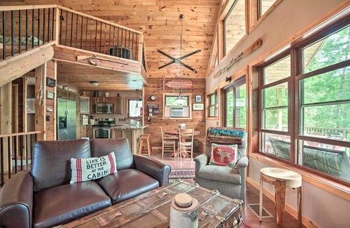 Glenfield Cabin | Adirondack Cabin on Private Lake Near Glenfield!