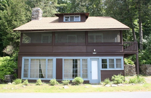 Ticonderoga House | Adirondack Camp - Lakefront - New Dock - with wifi