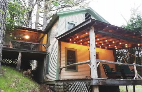 Elizabethtown House | Adirondack Cottage Retreat