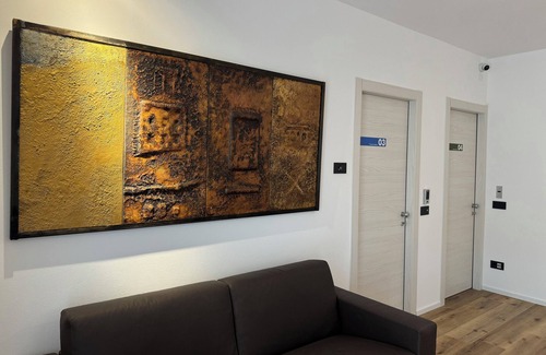 Orzinuovi House | AdisArtur Elegant Rooms