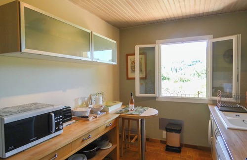Nyons Apartment | Adjoining apartment country house with superb views south.