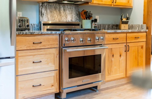 Wilmington House | ADK Whiteface Chalet with Hot Tub, Dog Friendly!