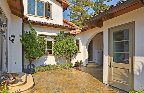 West Atherton House | ADL Luxurious and Spacious in West Atherton