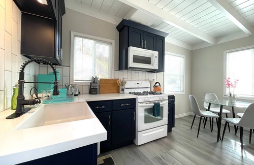 North Long Beach House | ★ADMIRABLE 1B1B REVAMPED HOME IN LONG BEACH★