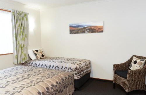 Invercargill Hotel | Admiral Court Motel & Apartments