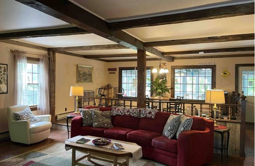 Fryeburg Bed & Breakfast | Admiral Peary Inn