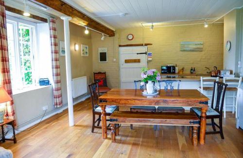 Bridport House | Admiral's Cottage