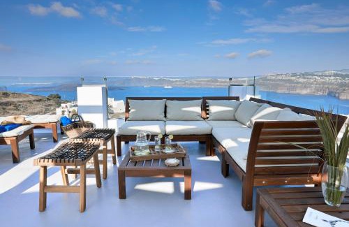 Akrotiri House | Admiral's House Santorini