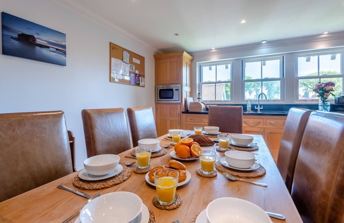 Thornham House | Admirals Lodge - Five Bedroom House, Sleeps 10