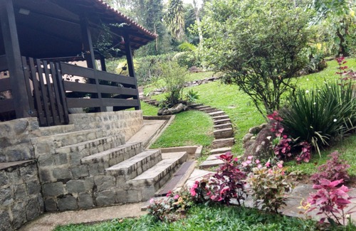 Penedo House | Adonai Mansion House in Penedo Waterfalls