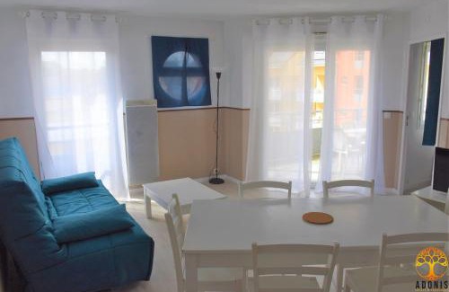 Grandcamp-Maisy Hotel | Adonis Grandcamp - Résidence Les Isles De Sola