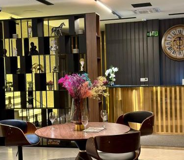 Mitrovicë Hotel | Ador Hotel North Mitrovica