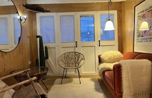 Bury St Edmunds Apartment | Adorable 1 bed guest studio in Bury St Edmunds.