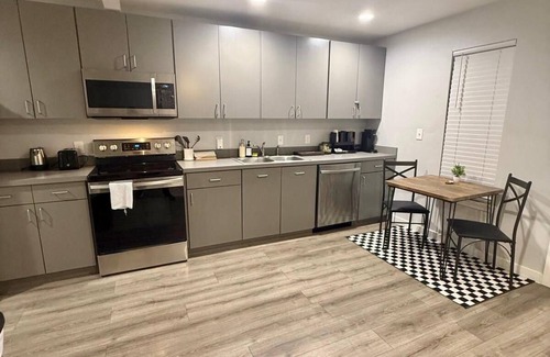 Cedars Bed & Breakfast | Adorable 1-bedroom bed & breakfast in Dallas