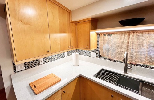 Bay Ho House | Adorable 1 bedroom house 8 min from La Jolla!