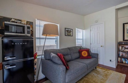 El Paso Apartment | Adorable 1-bedroom in central historic El Paso