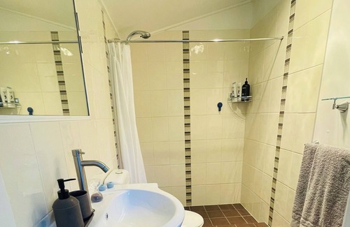 Gillen Apartment | Adorable 1-bedroom Unit With Private Pool
