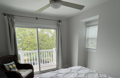 Arnold Apartment | Adorable 1 BR with private entrance and gorgeous water views!