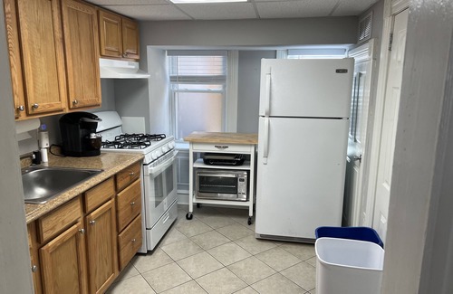Ventnor City Apartment | Adorable 1st floor apartment 2 blocks to the beach.