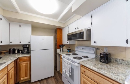 Spokane House | Adorable 2 BD 1 BTH Home Minutes Away from Gonzaga