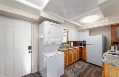 Spokane House | Adorable 2 BD 1 BTH Home Minutes Away from Gonzaga