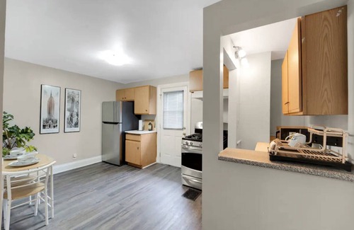 Windsor Apartment | Adorable 2 bedroom Apt in the heart of Windsor